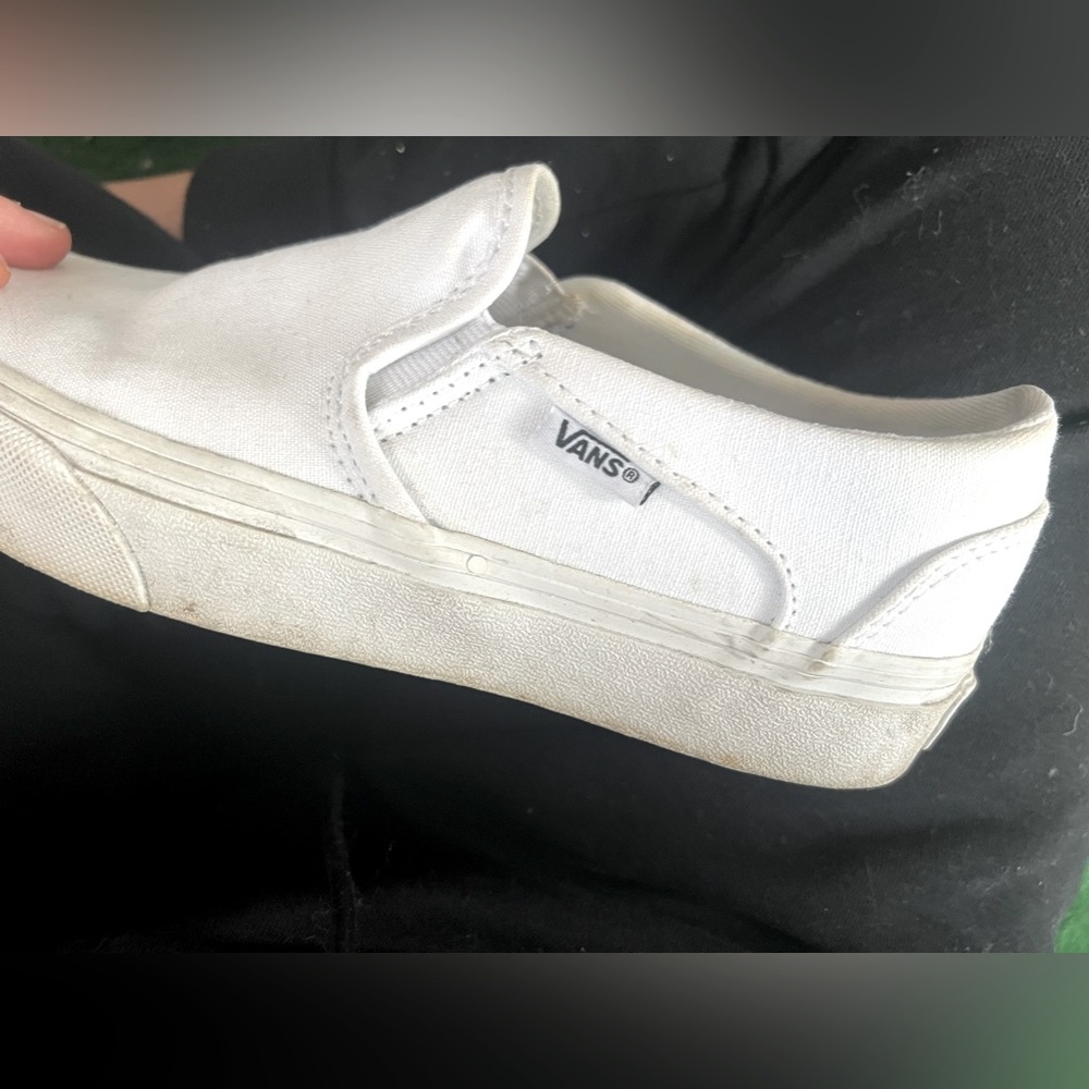 white vans.